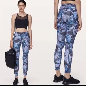 Lululemon Speed Up Tight 7/8 Full On Screen Camo Multi Sz 4 Gym Workout Yoga